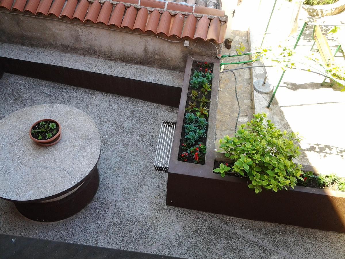 Apartment Mira Cres Luaran gambar