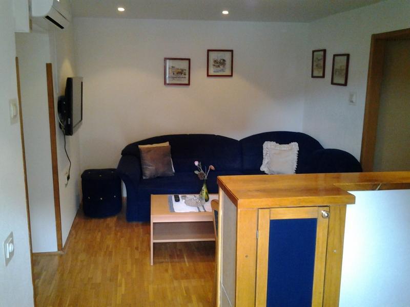 Apartment Mira Cres Luaran gambar